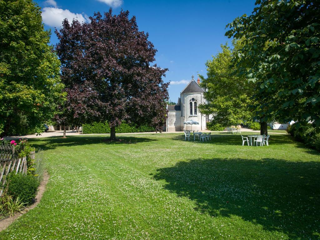 Hotel Mileade Le Domaine De La Blairie - Saumur Saint-Martin-de-la-Place Bagian luar foto