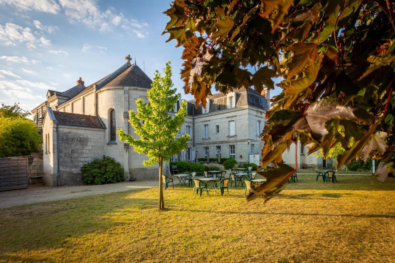 Hotel Mileade Le Domaine De La Blairie - Saumur Saint-Martin-de-la-Place Bagian luar foto