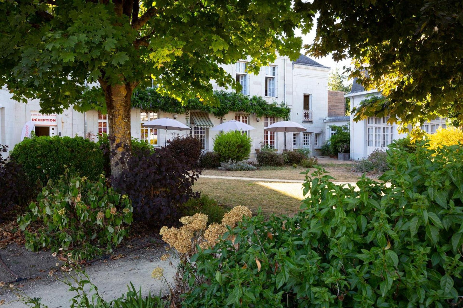 Hotel Mileade Le Domaine De La Blairie - Saumur Saint-Martin-de-la-Place Bagian luar foto