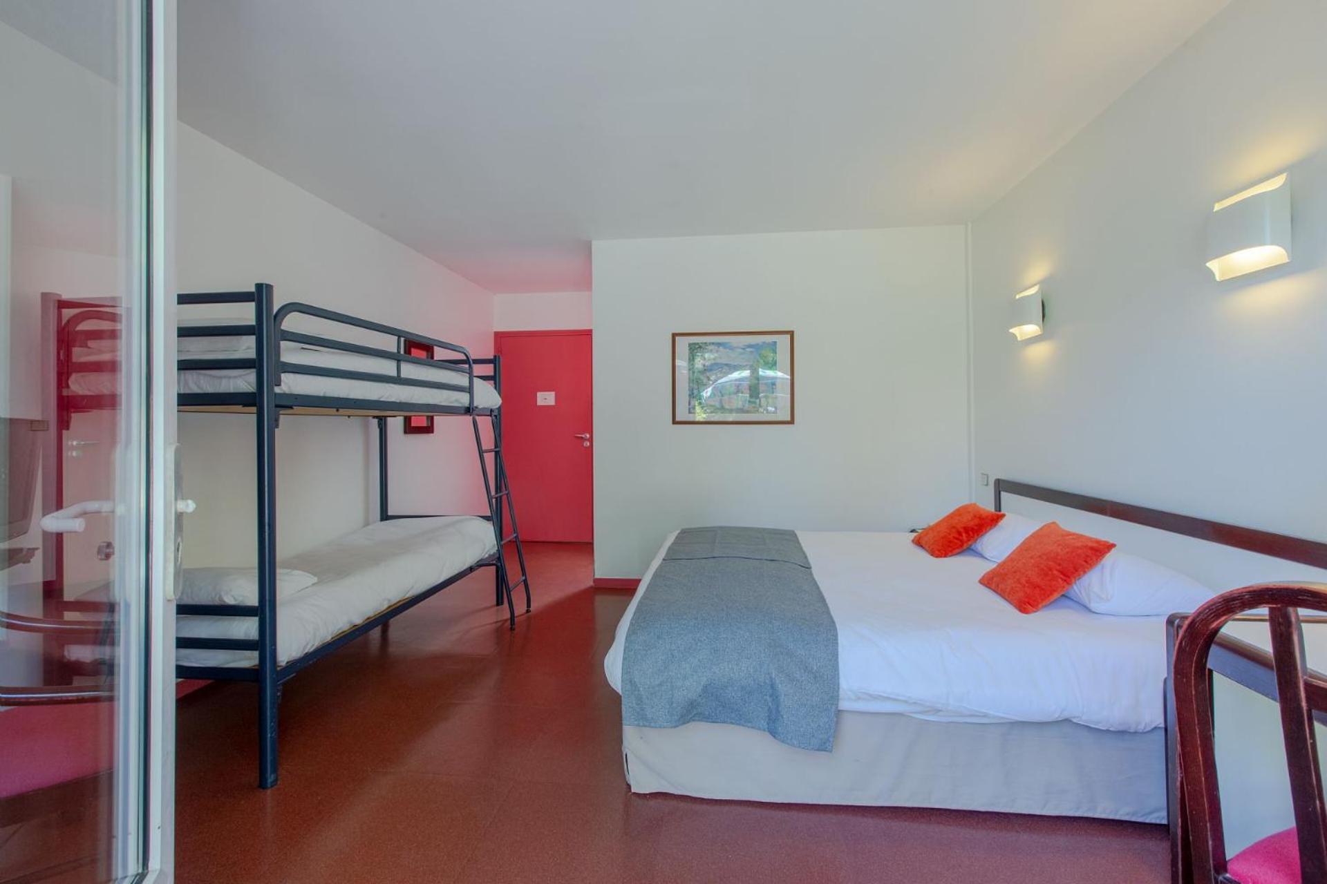 Hotel Mileade Le Domaine De La Blairie - Saumur Saint-Martin-de-la-Place Bagian luar foto