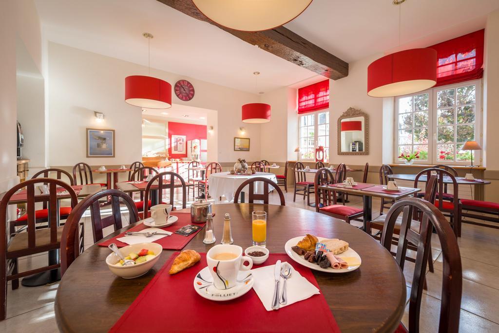 Hotel Mileade Le Domaine De La Blairie - Saumur Saint-Martin-de-la-Place Bagian luar foto