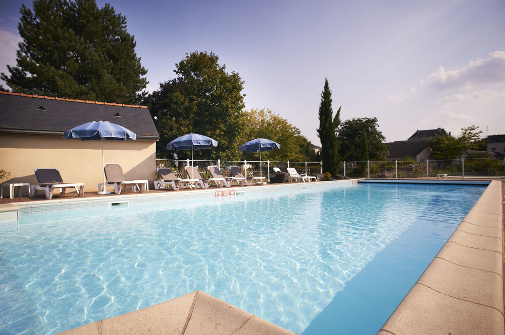 Hotel Mileade Le Domaine De La Blairie - Saumur Saint-Martin-de-la-Place Bagian luar foto